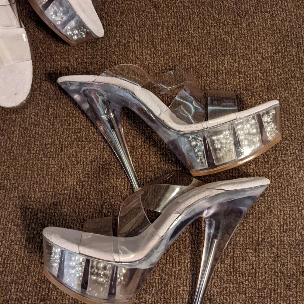 💎Disco Heaven! Vintage lucite sky high heels  with silver beads By Else Anita💎